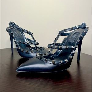 Valentino Black Rockstud Noir Leather Ankle Strap Point Sandal Stiletto Heel 39